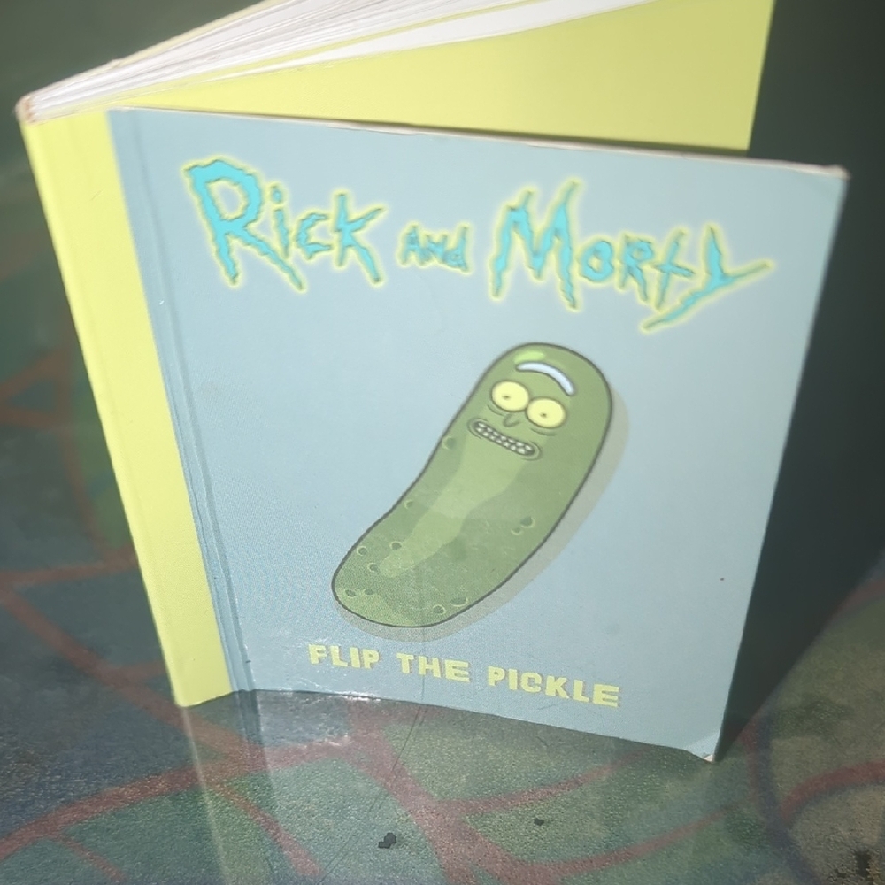 Rick and Morty minature  Flip the Pickle Book